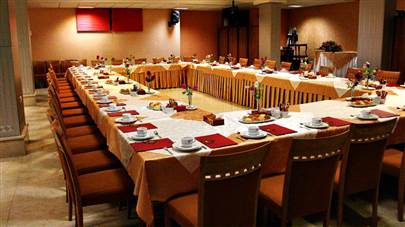 سالن کنفرانس هتل پیروزی اصفهان سالن کنفرانس هتل پیروزی اصفهان